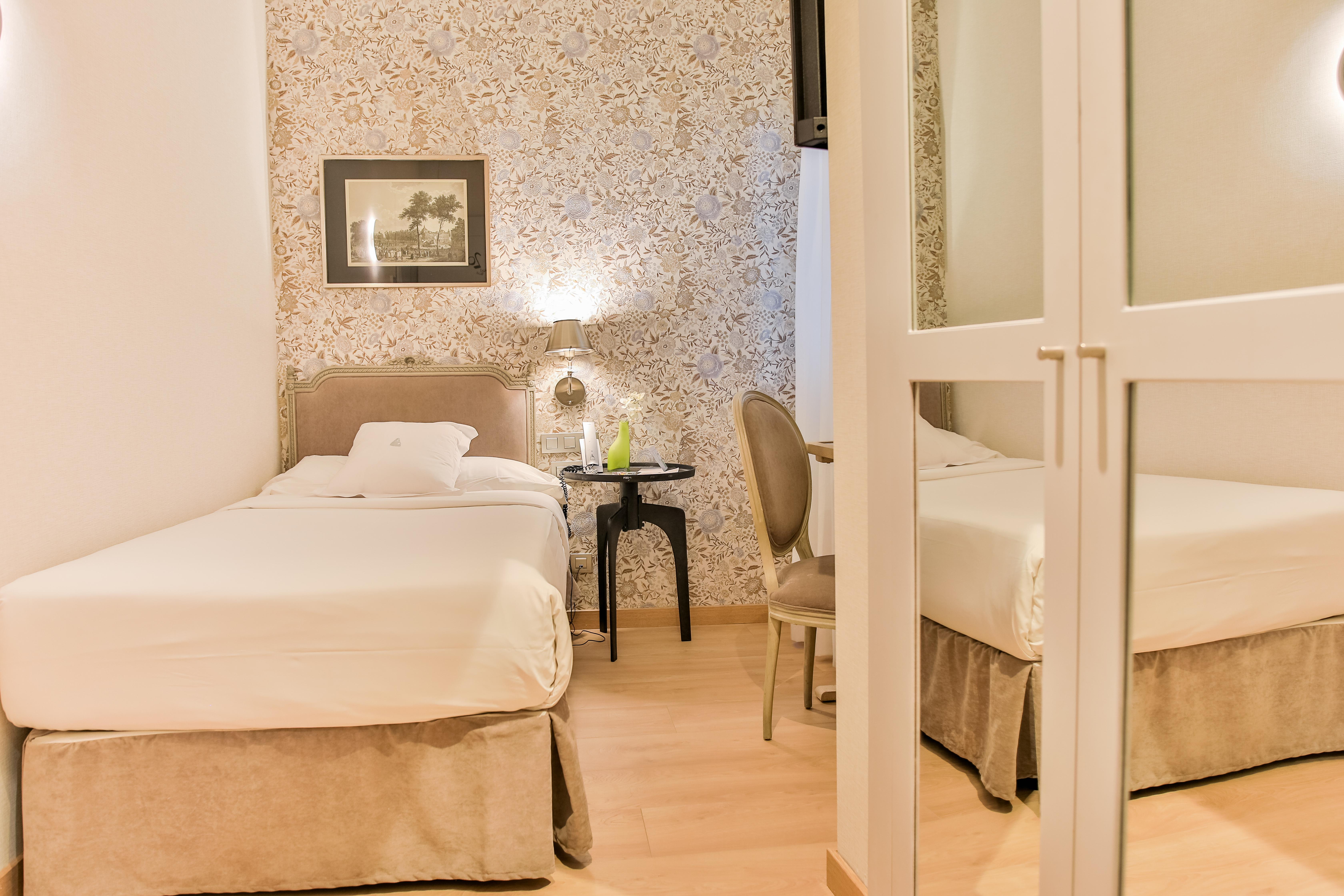 Hotel Meninas - Boutique Opera Madrid Exterior foto